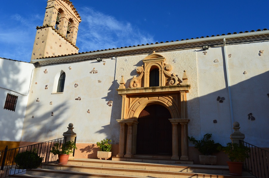 Iglesia de Santa Catalina en Povedilla.