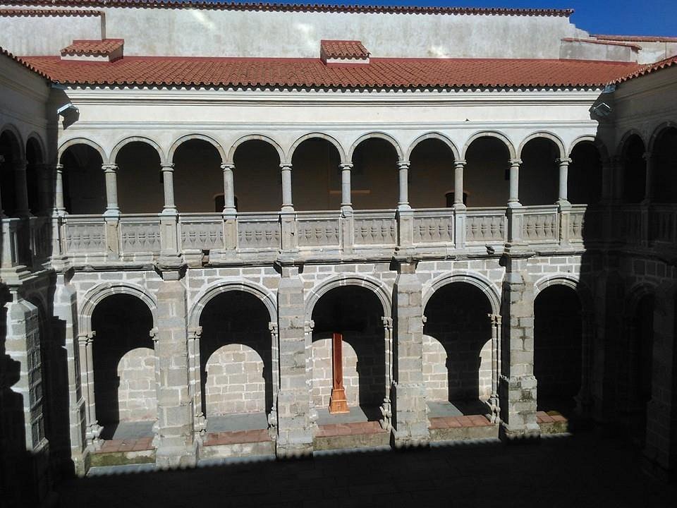 Conventual Santiaguista en Calera de León.