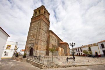 Qué ver en Casas de Reina.
