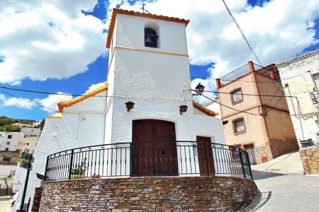 Iglesia en Castro de Filabres.