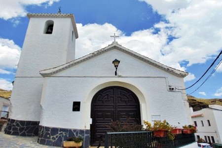 Iglesia en Olula de Castro.