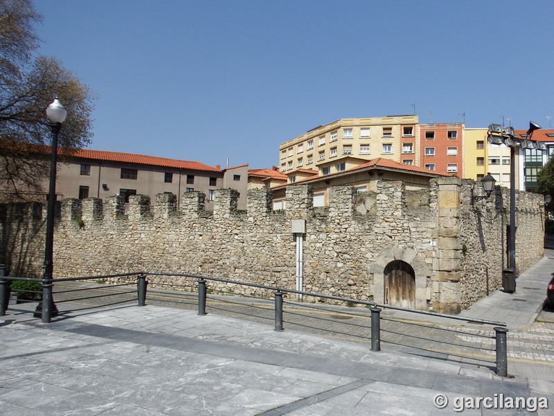 Muralla en Gijón.