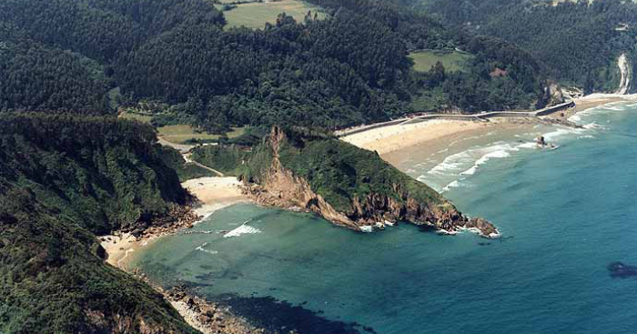 Playa en Muros del Nalón.