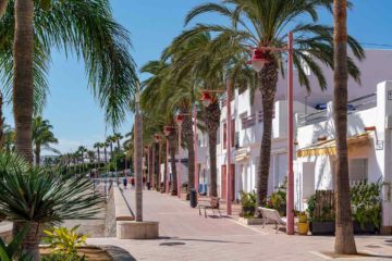 Paseo marítimo en Carboneras.