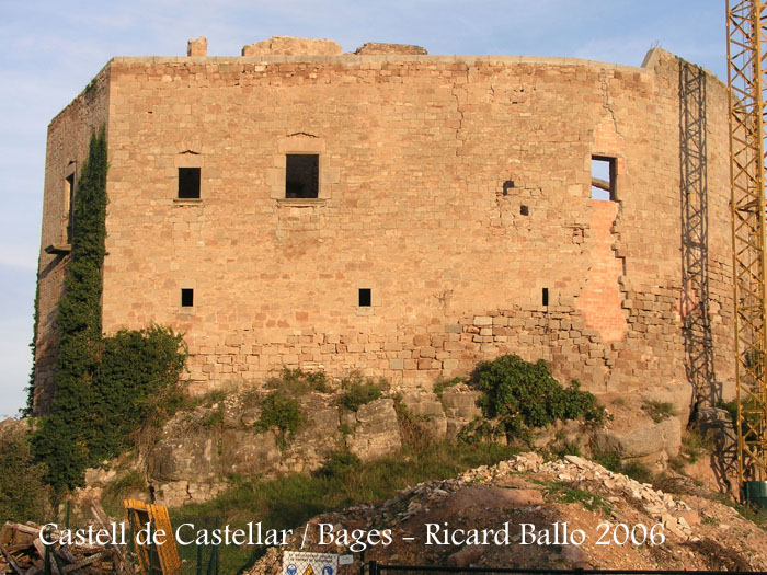 Castillo en Aguilar de Segarra.