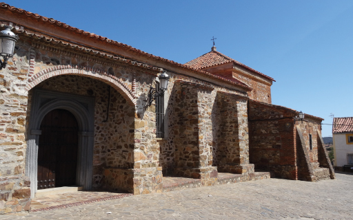 Iglesia en Helechosa de los Montes.