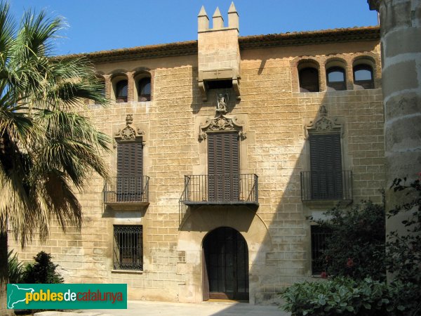 Casa España en Hospitalet de Llobregat.