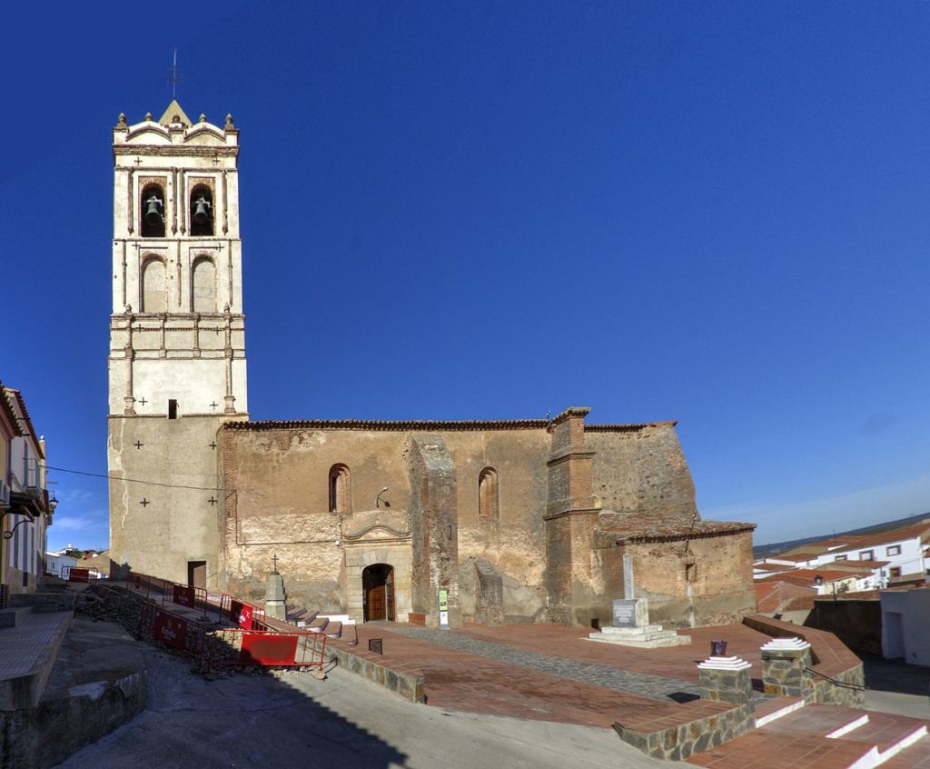 Iglesia en Llera.