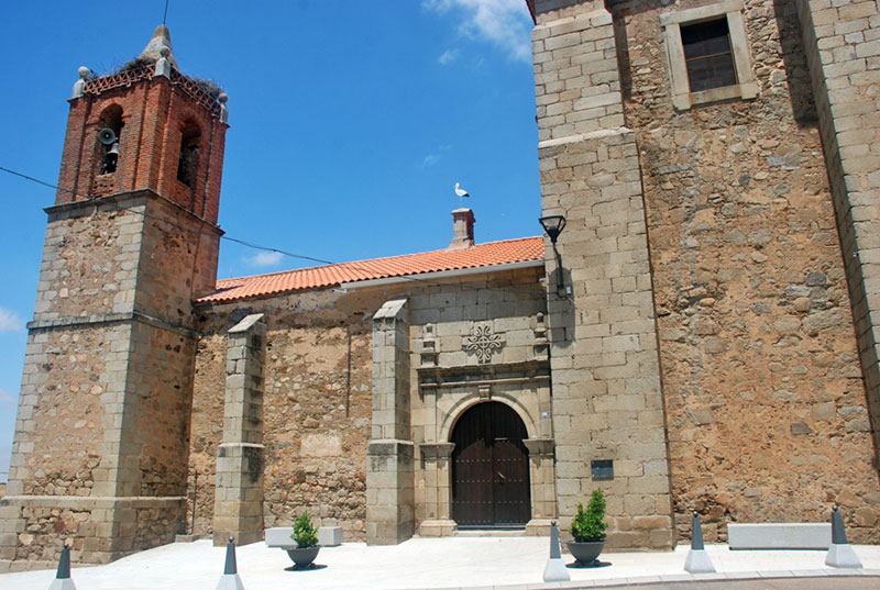 Iglesia en La Coronada.