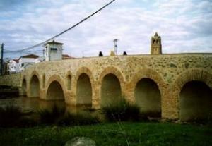 Puente medieval en Palomas.